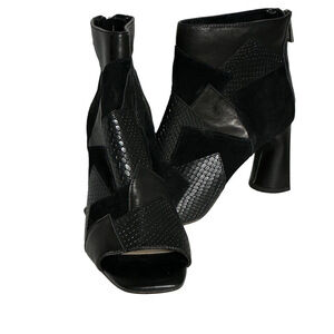 Liverpool Los Angeles Black Patchwork PARK2 Leather Peep-Toe Heel Booties Sz 7.5